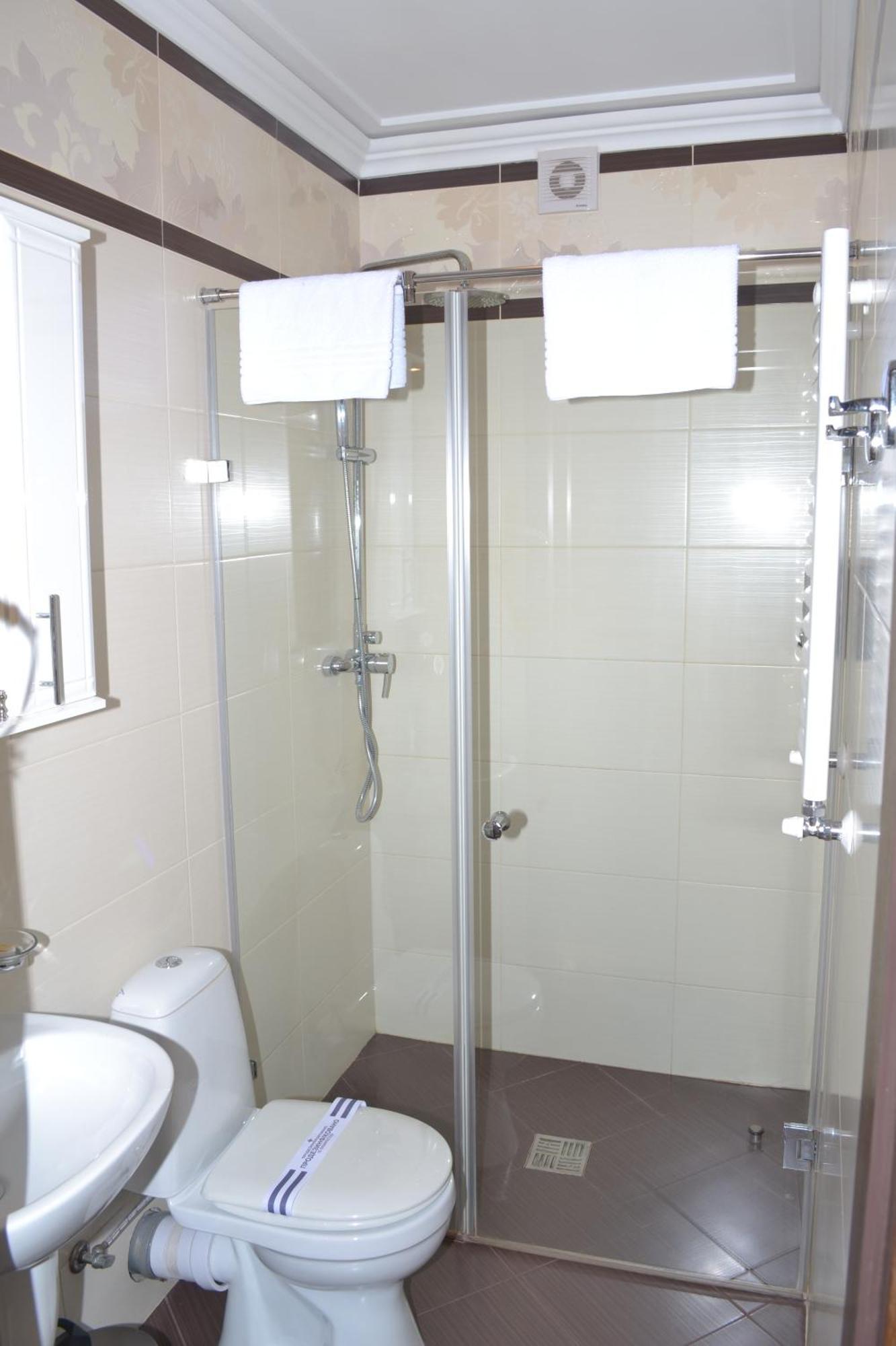 Zolota Forel Hotel Korostov Oda fotoğraf