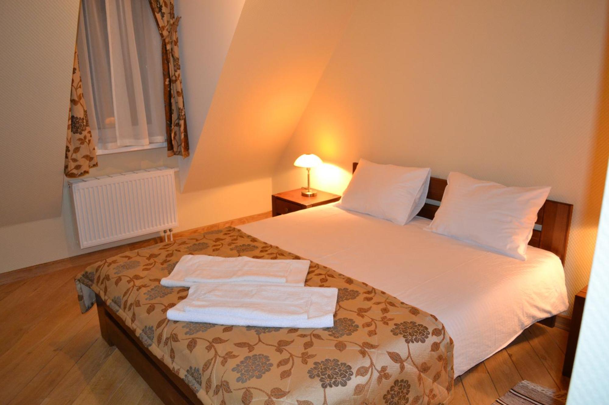 Zolota Forel Hotel Korostov Oda fotoğraf