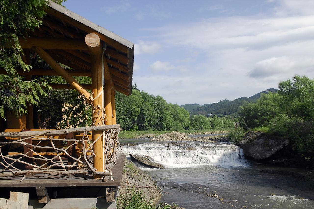 Zolota Forel Hotel Korostov Dış mekan fotoğraf