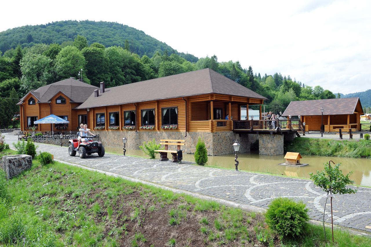 Zolota Forel Hotel Korostov Dış mekan fotoğraf